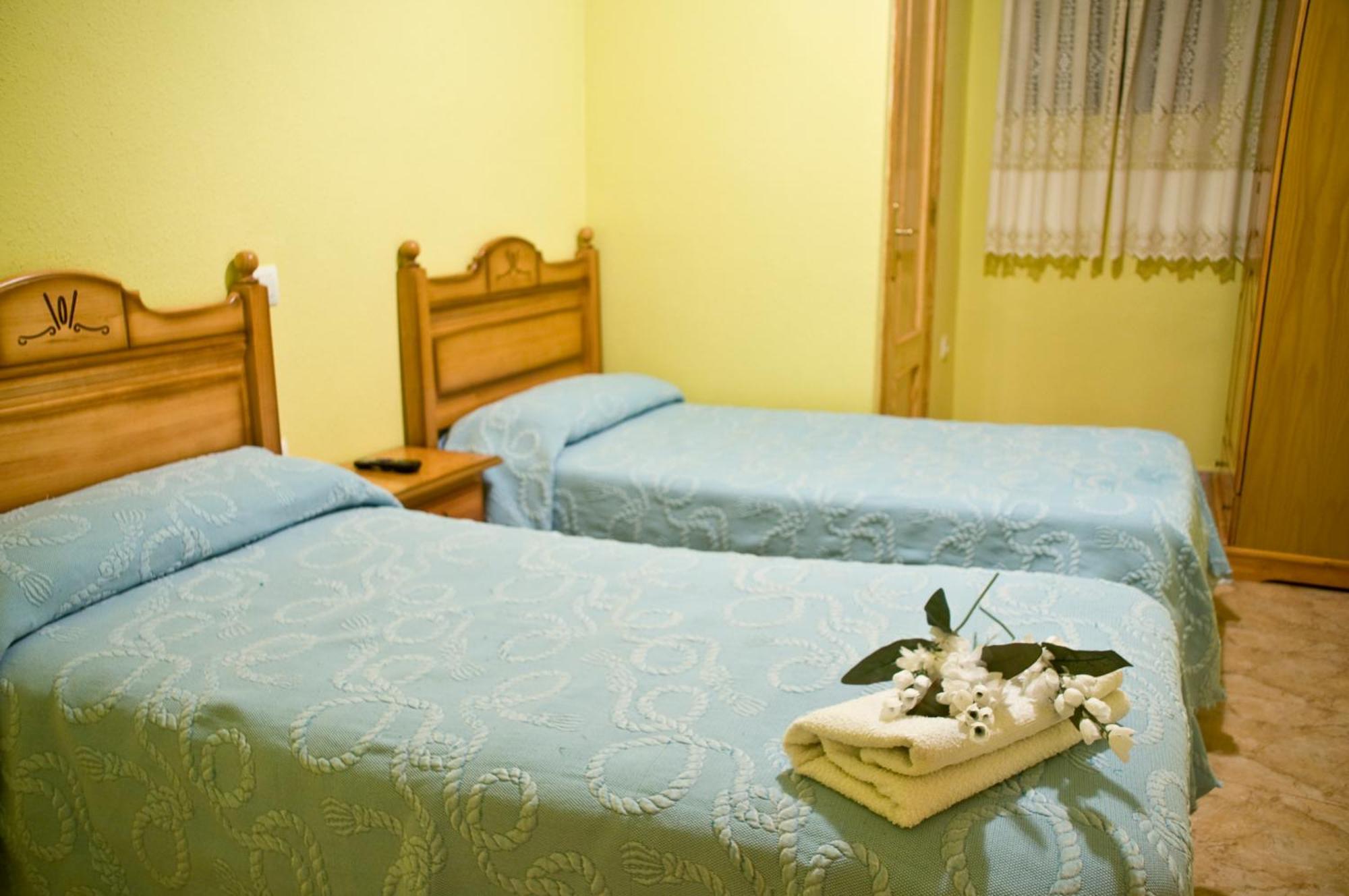 Pension Aries II Cuenca  Exteriér fotografie